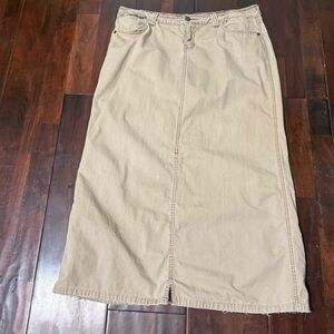 Maurice’s Long Khaki Skirt Women’s Size 13/14 Modest